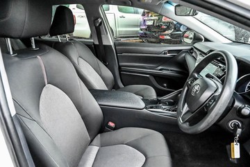 https://dvg-vehicle-assets.s3.amazonaws.com/L1903/8v0yqdmjasl0oeihaxgflp5kx.jpg