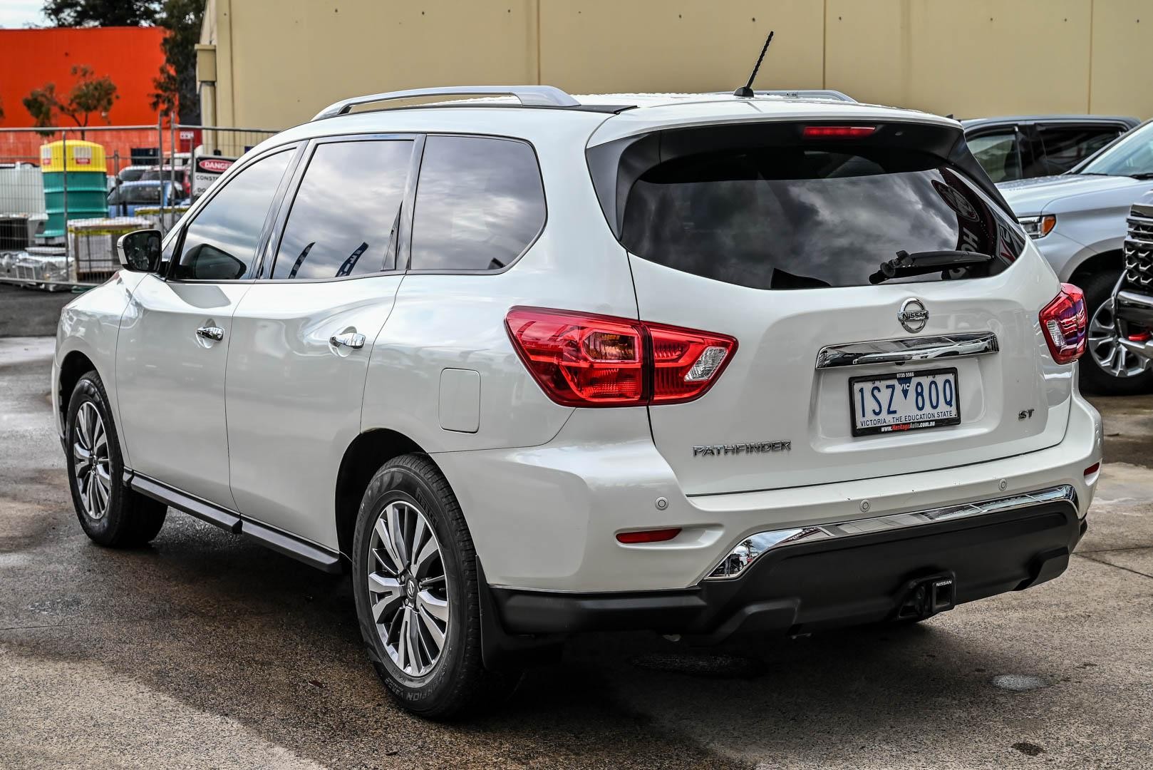 Nissan Pathfinder image 3