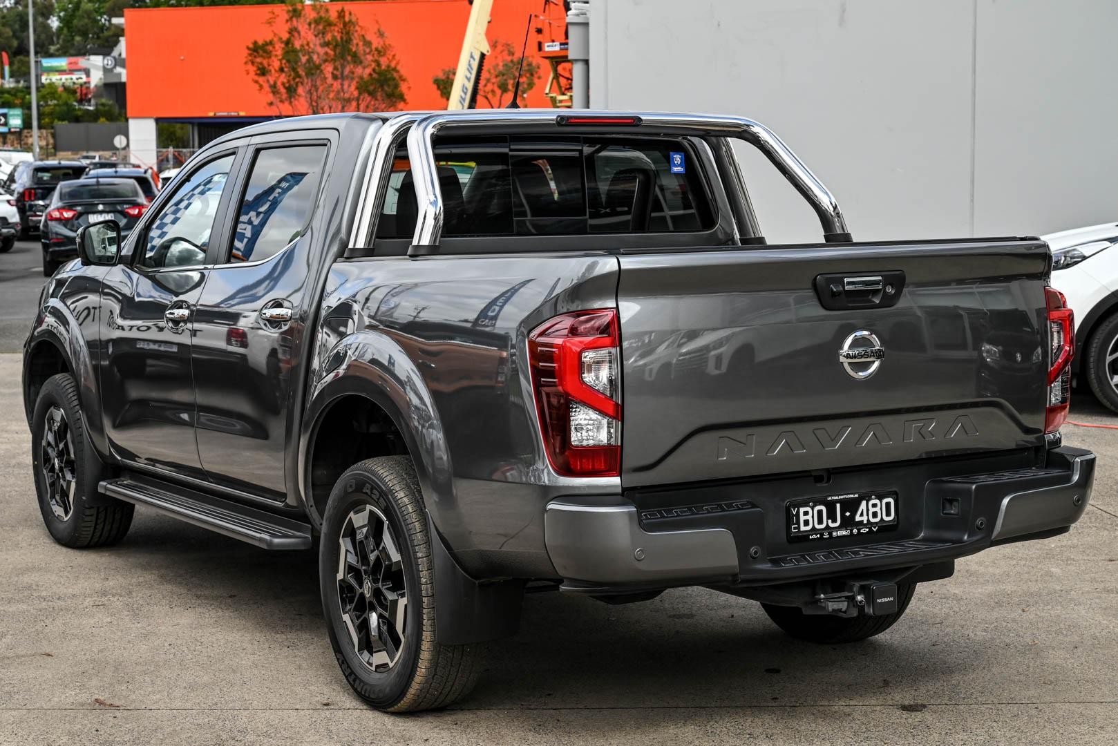 Nissan Navara image 3