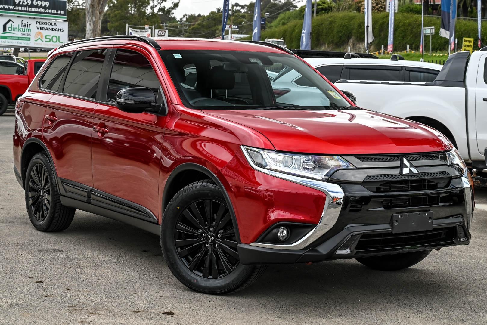 Mitsubishi Outlander image 1