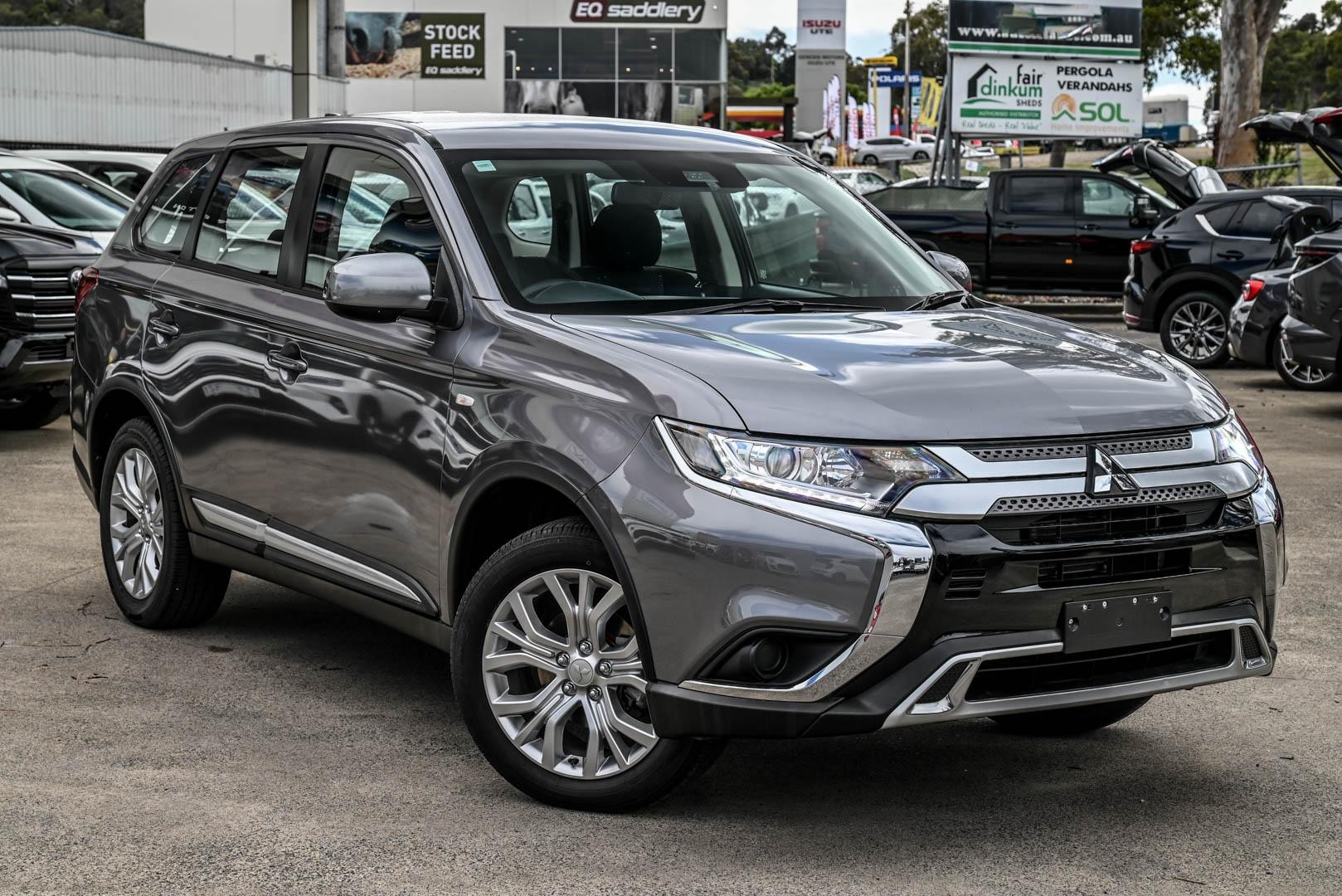 Mitsubishi Outlander image 1