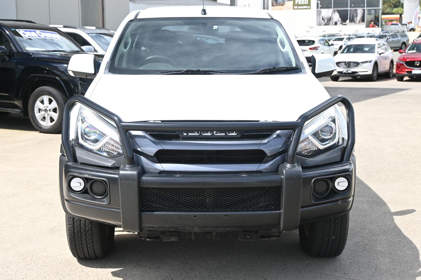 Isuzu Mu-x image 2