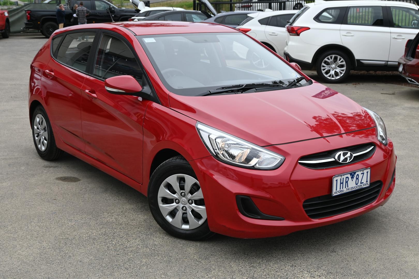 Hyundai Accent image 1