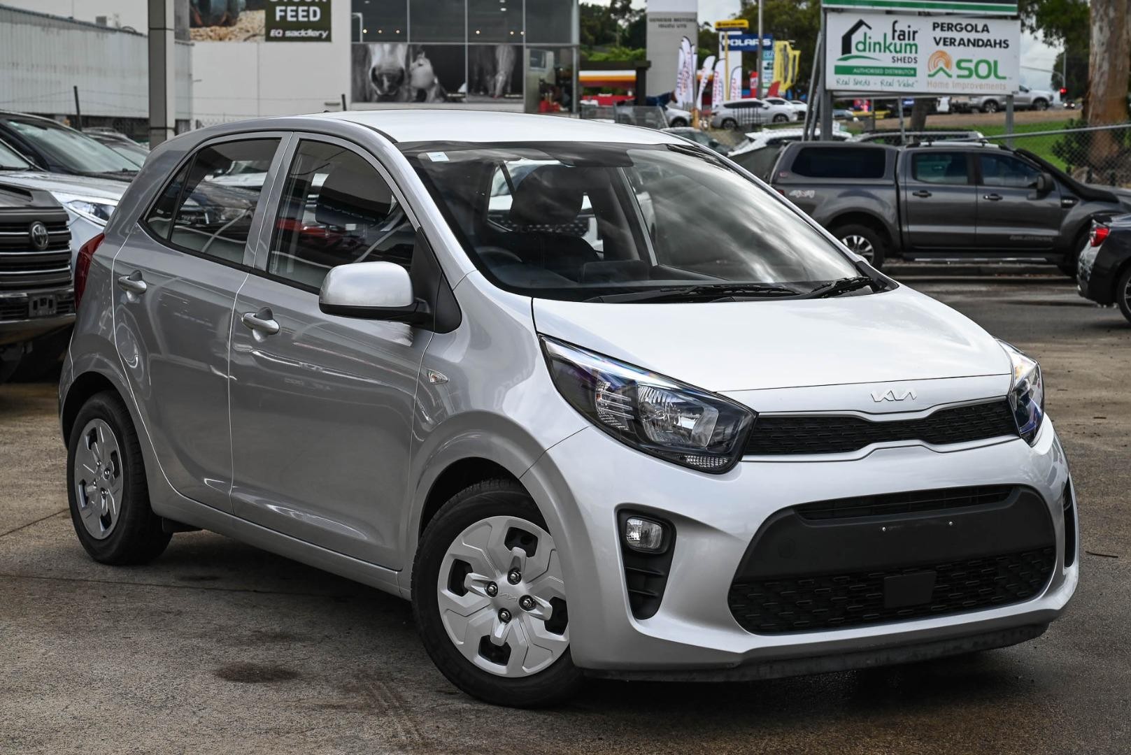 Kia Picanto image 1