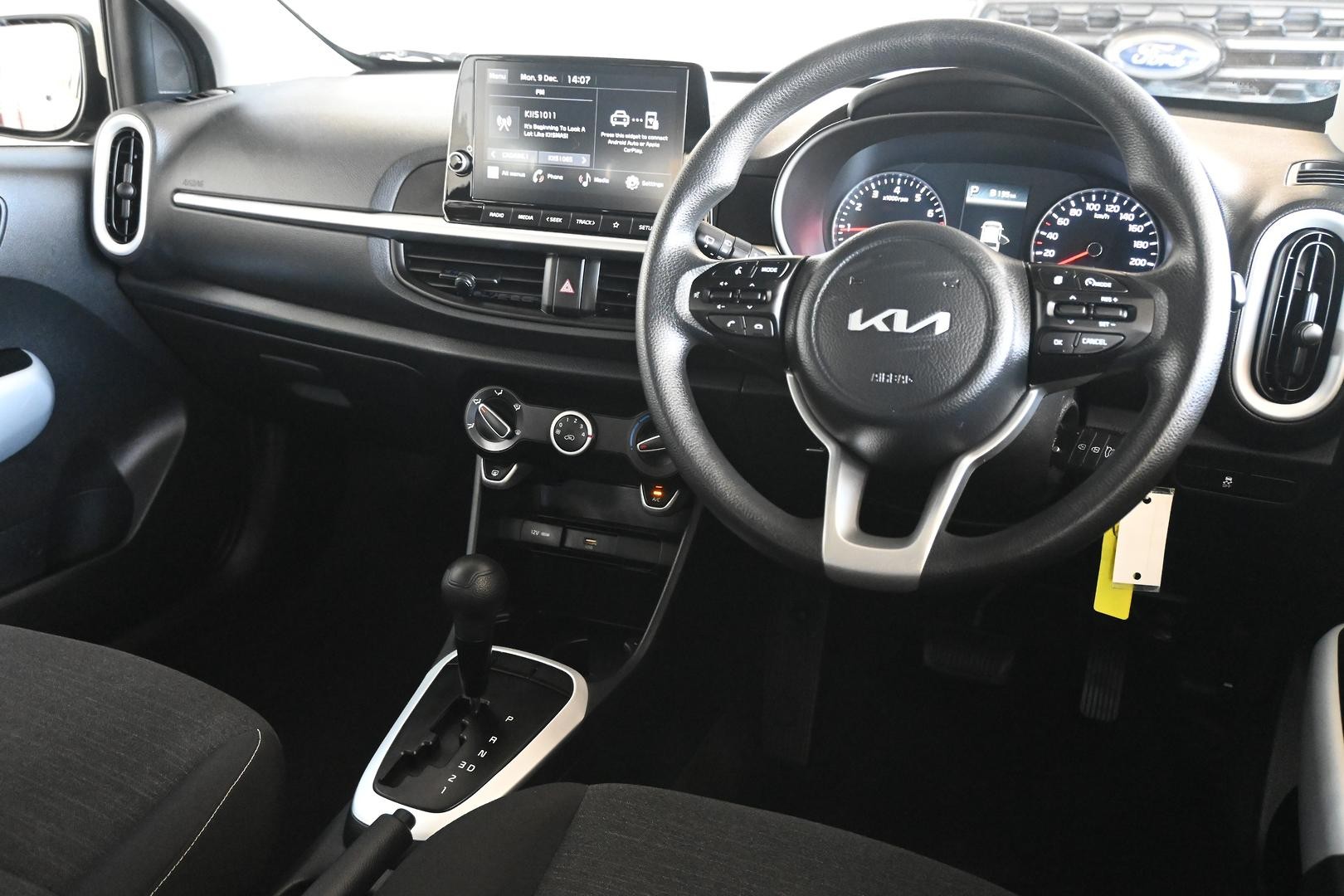 Kia Picanto image 3