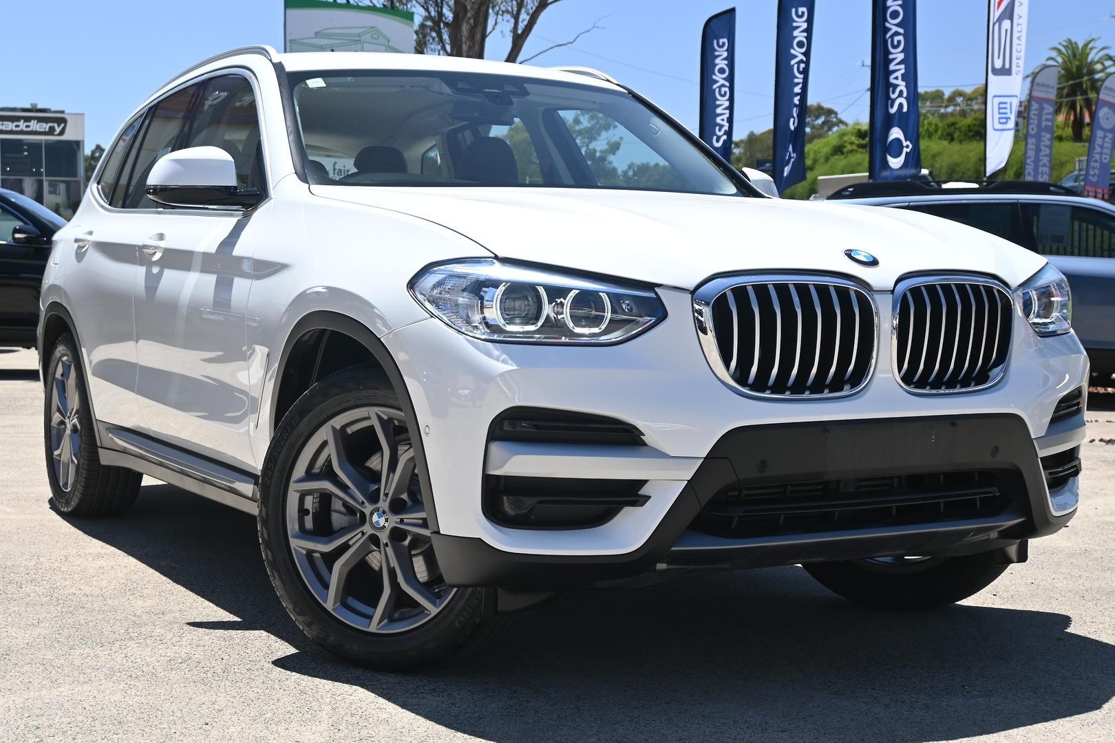 BMW X3 image 1