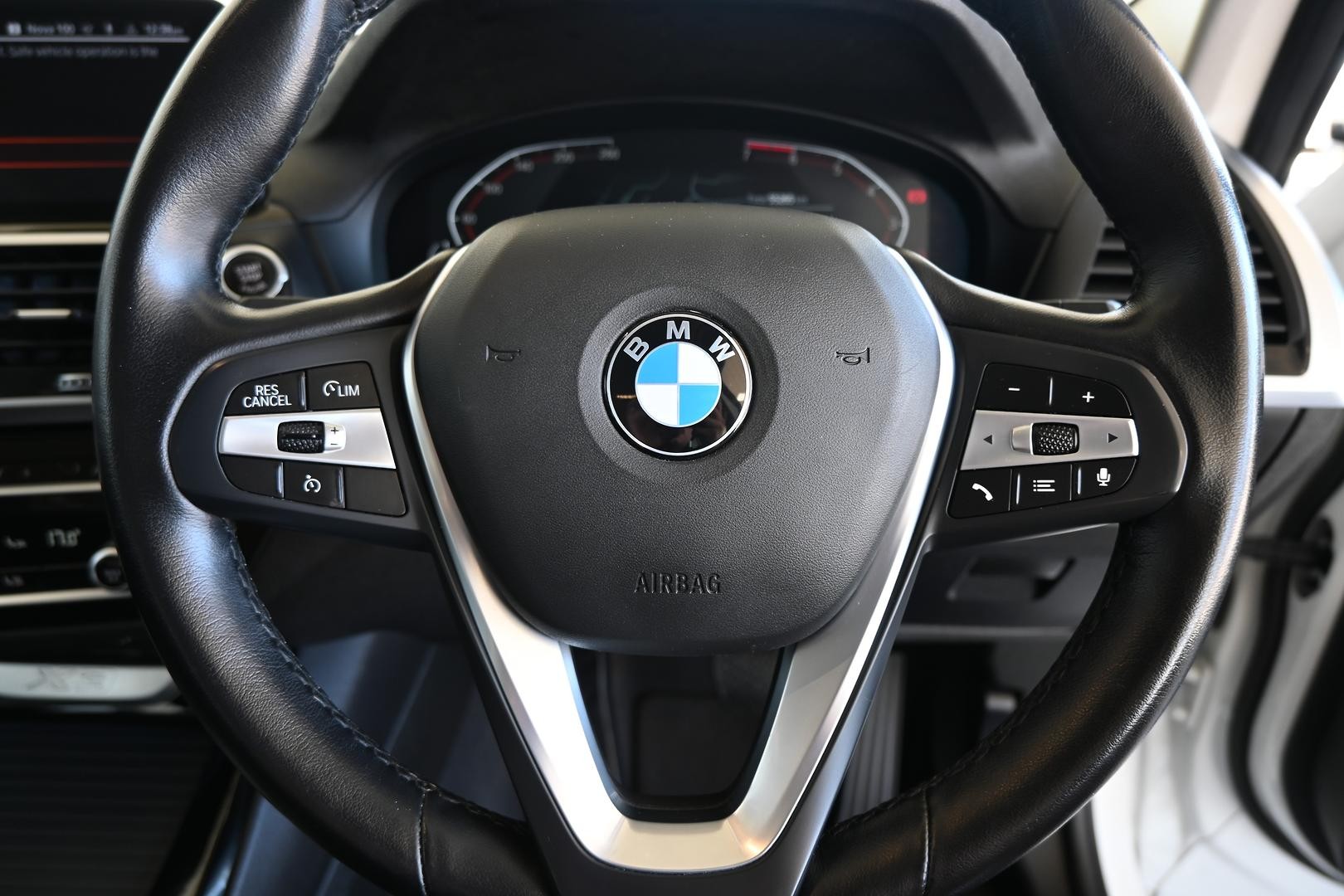 BMW X3 image 4