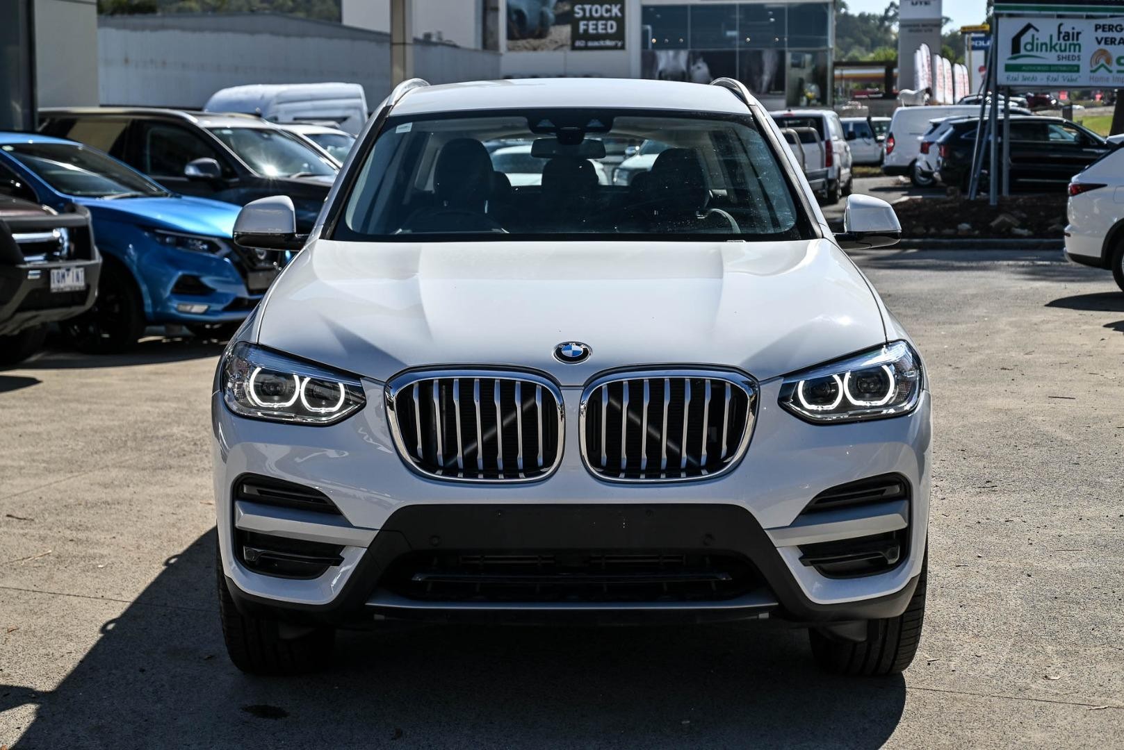 BMW X3 image 2