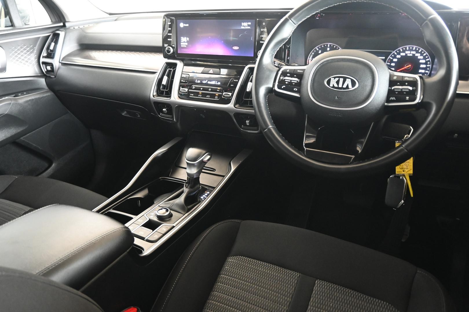 Kia Sorento image 3