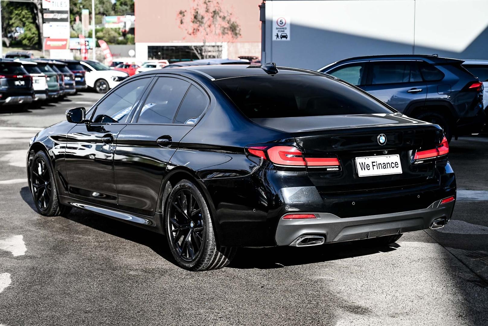 BMW 5 Series image 4