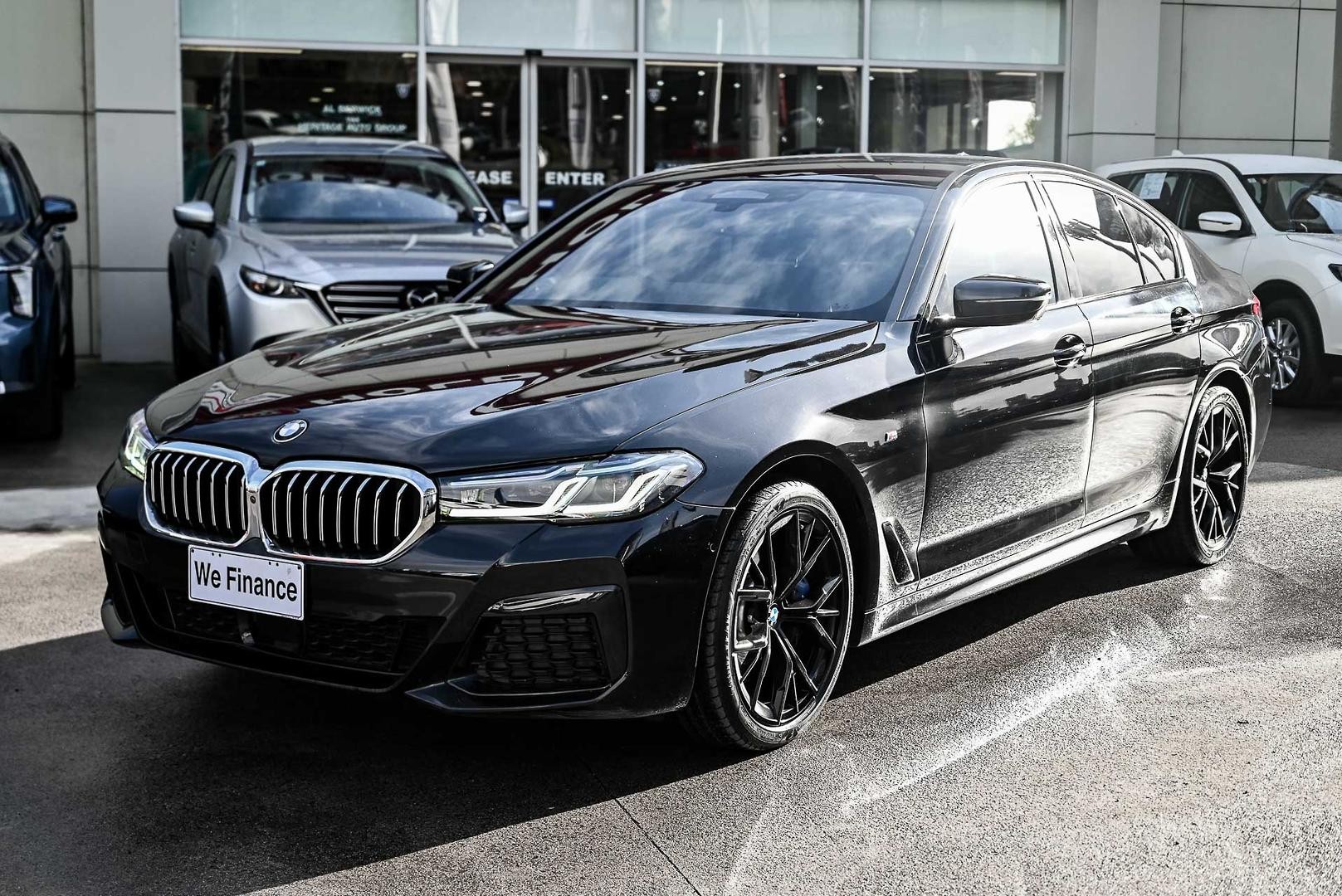 BMW 5 Series image 3