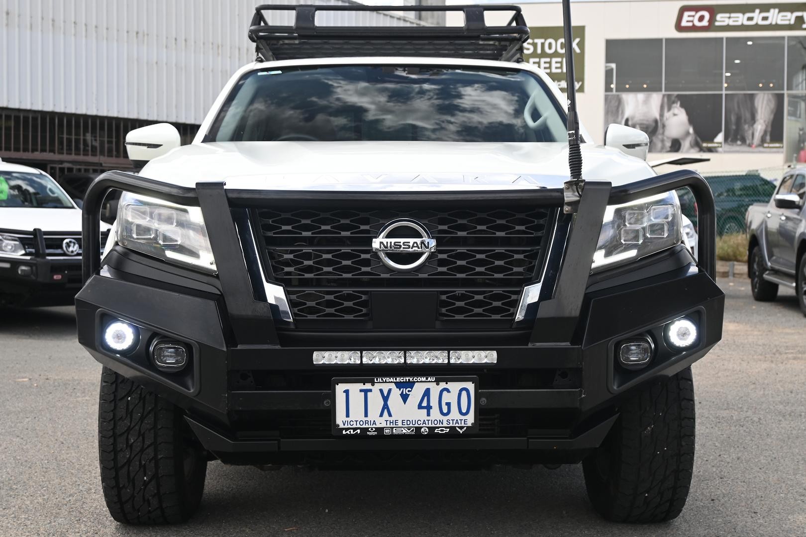 Nissan Navara image 2