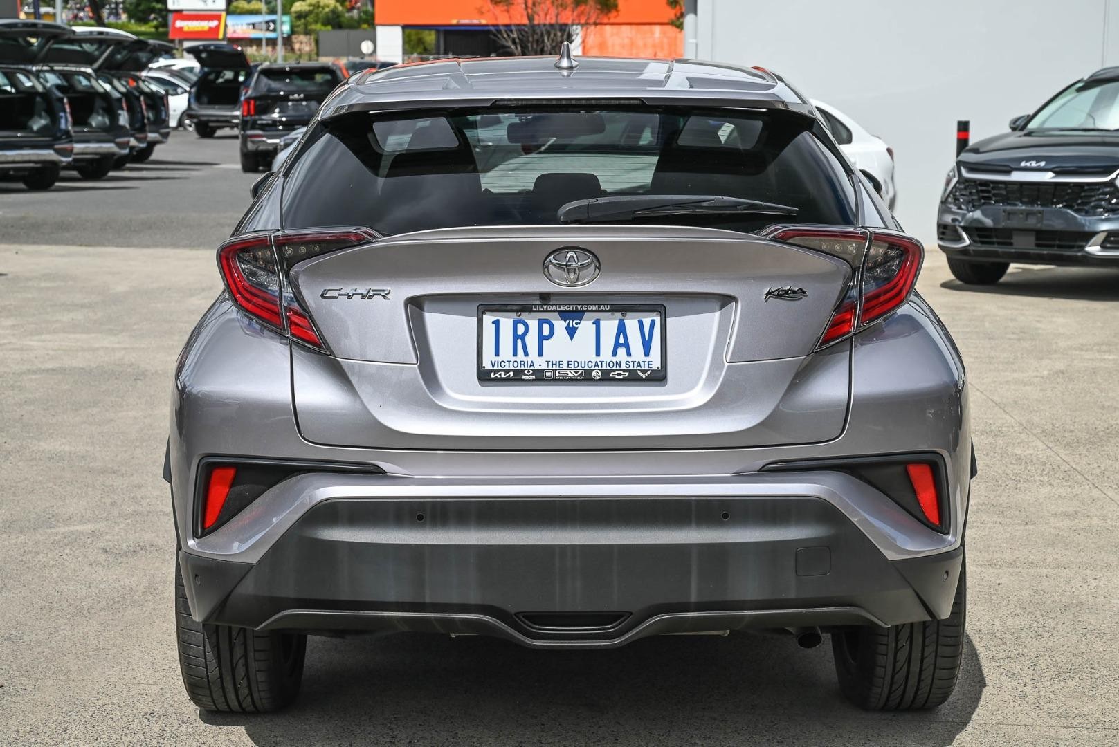 Toyota C-hr image 4