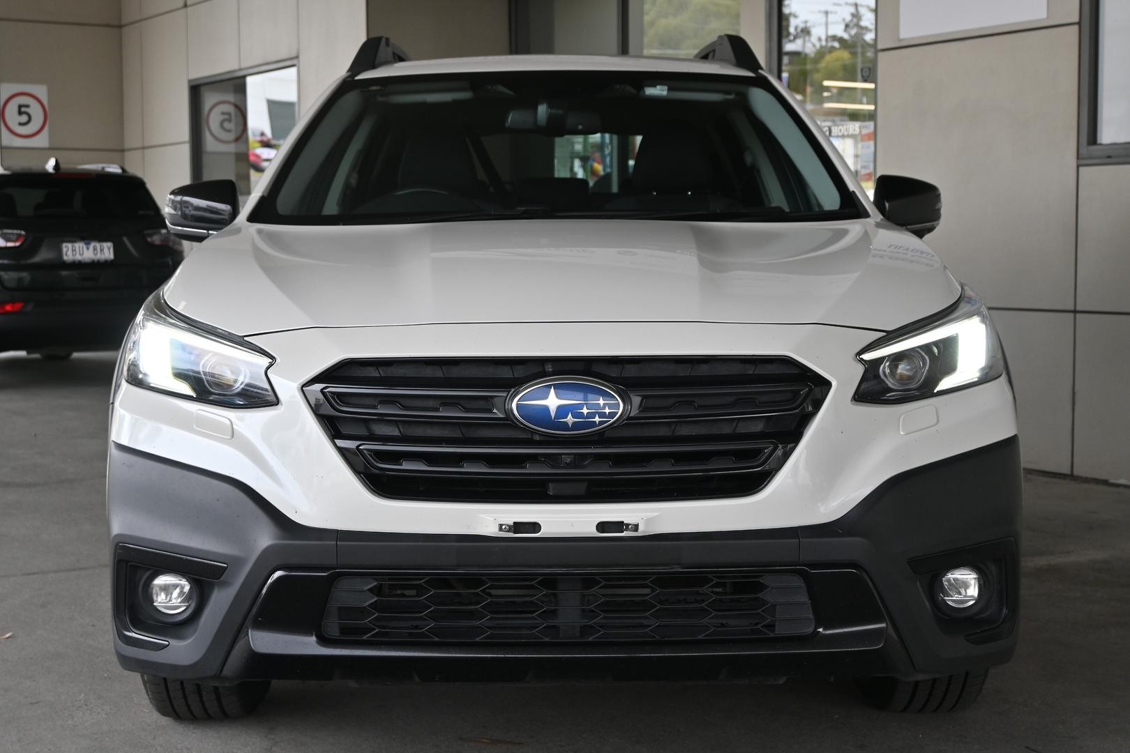 Subaru Outback image 2