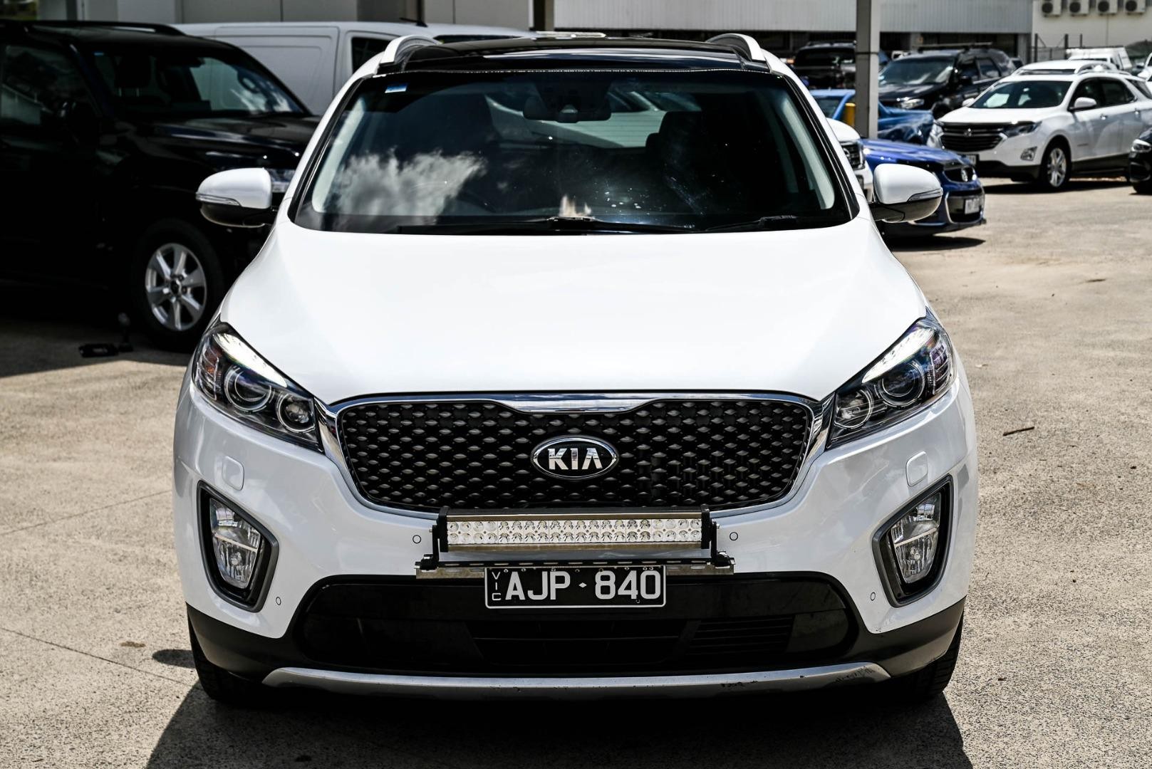 Kia Sorento image 2