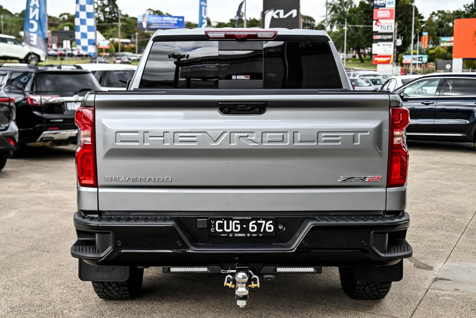 Chevrolet Silverado image 4