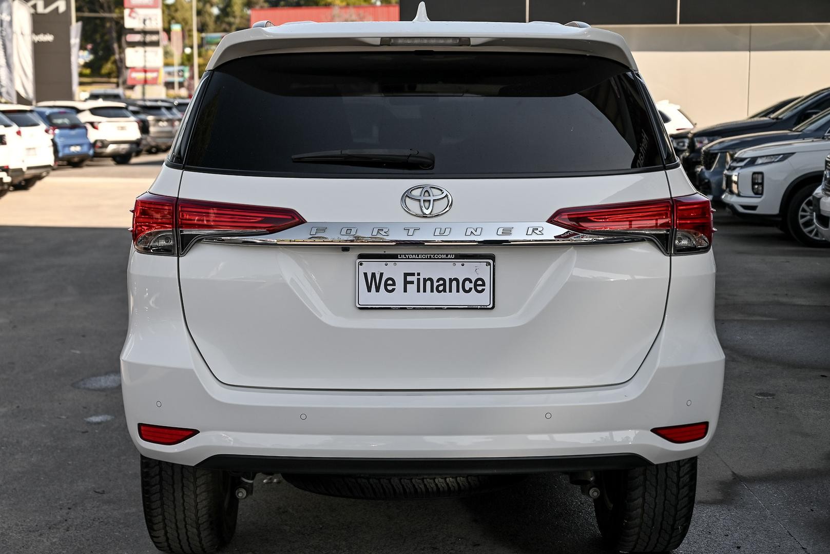 Toyota Fortuner image 4