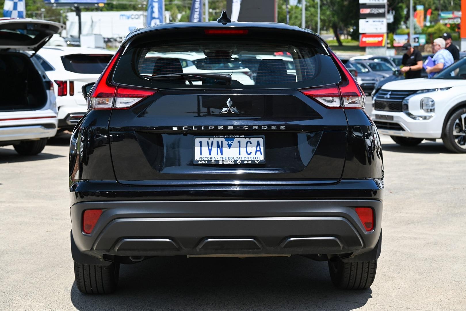 Mitsubishi Eclipse Cross image 4