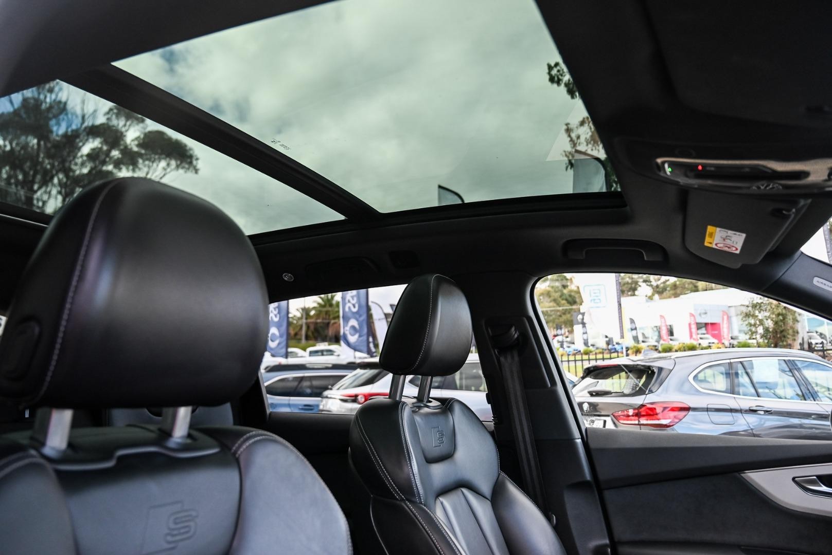 Audi Q7 image 3
