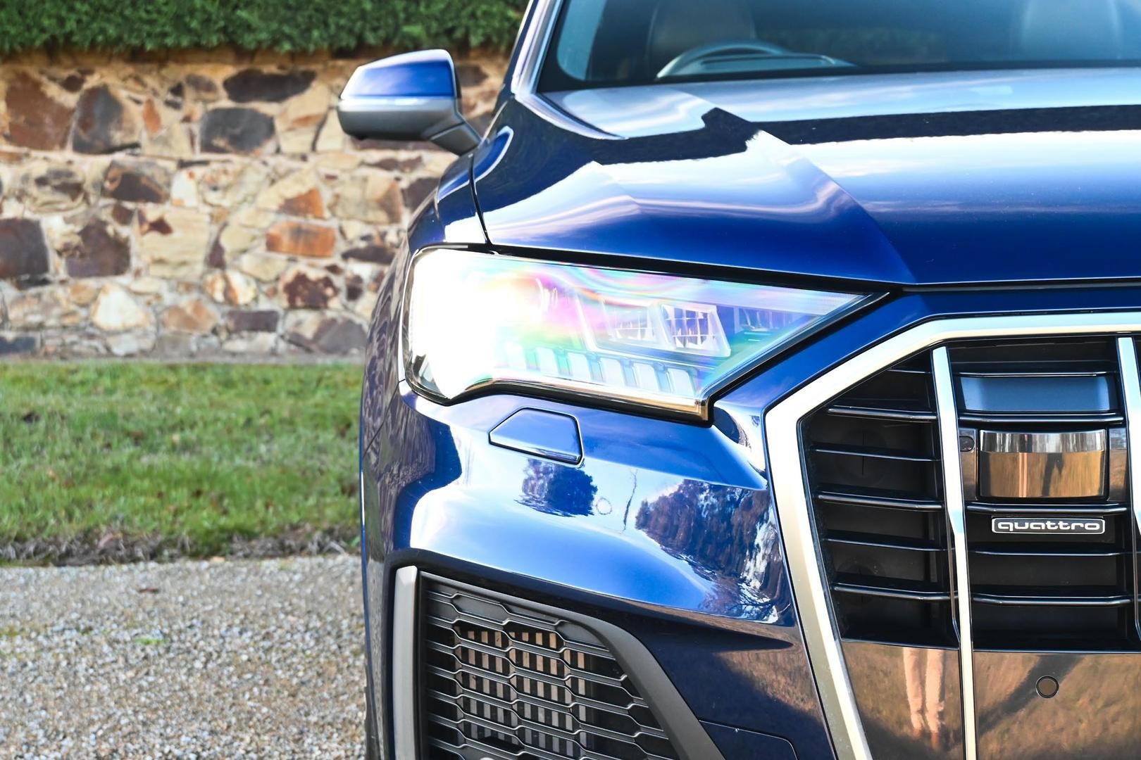 Audi Q7 image 2