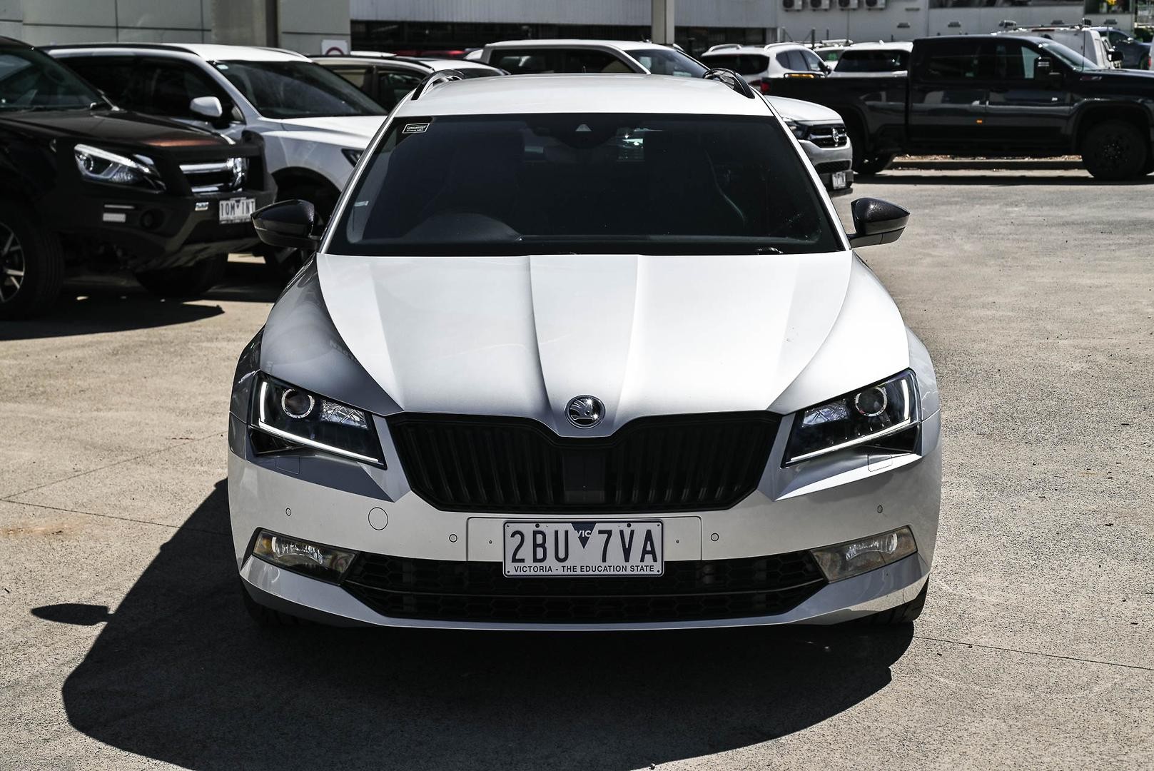 Skoda Superb image 2