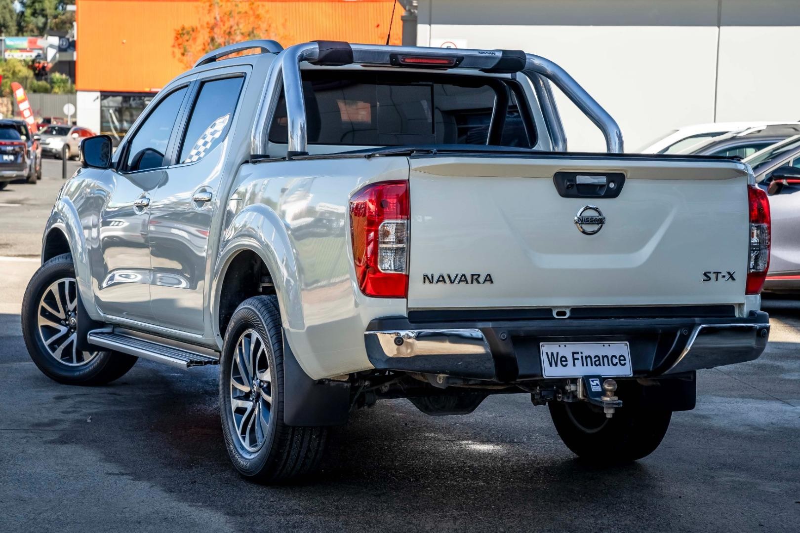 Nissan Navara image 2