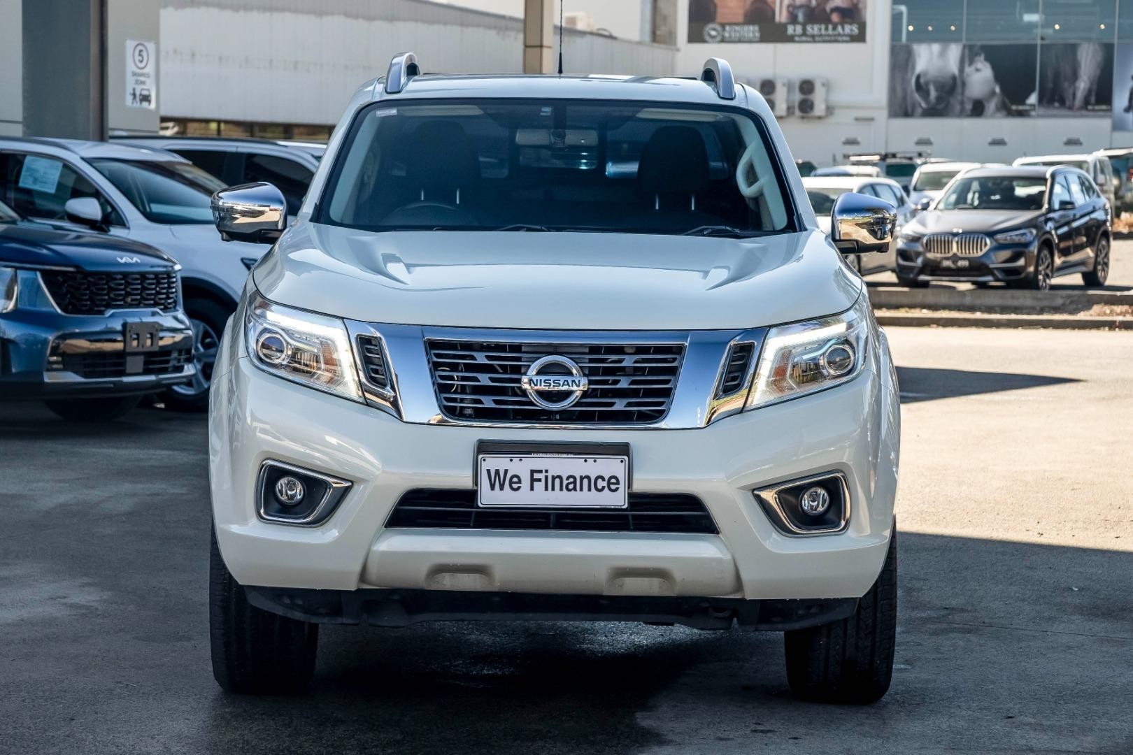 Nissan Navara image 3