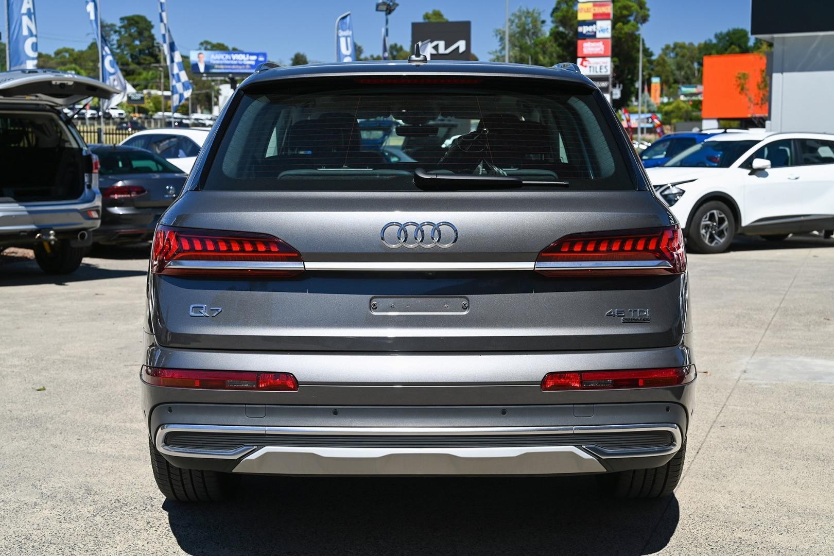 Audi Q7 image 4