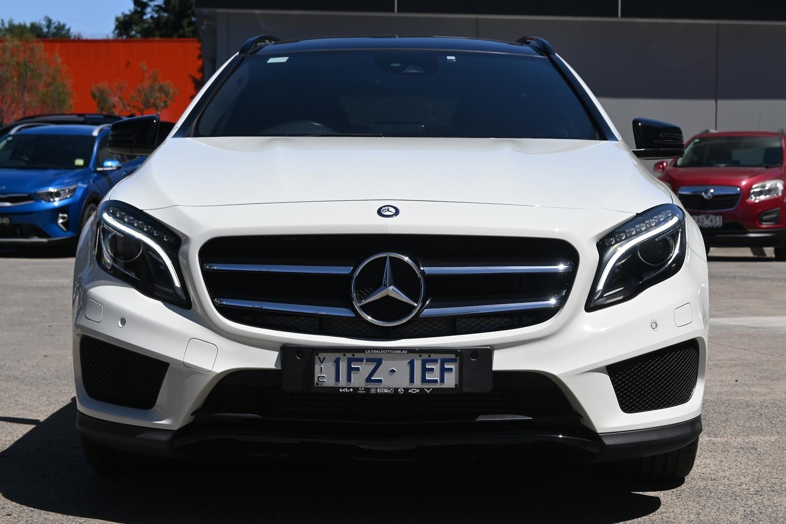 Mercedes Benz Gla-class image 2