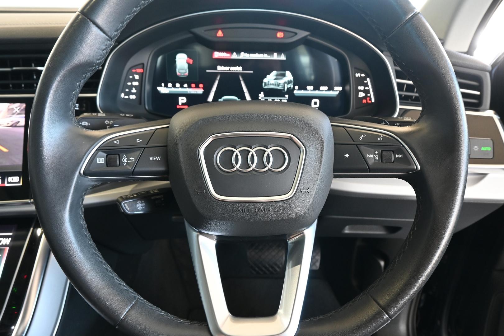 Audi Q7 image 4