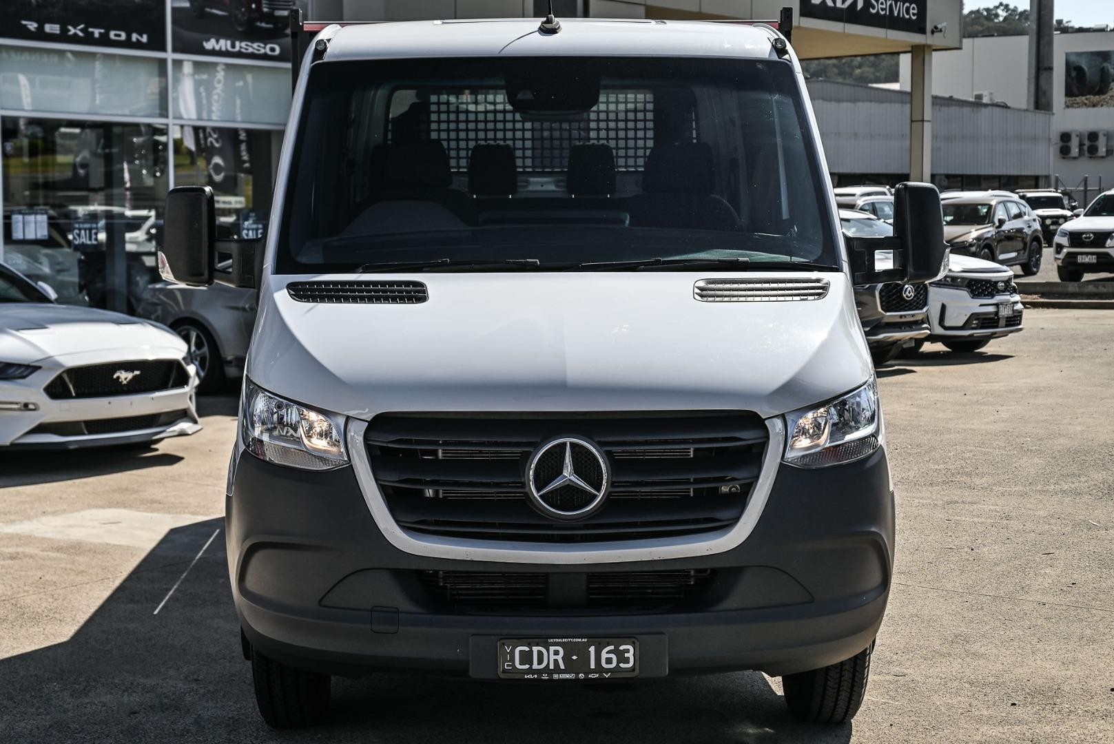 Mercedes Benz Sprinter image 2