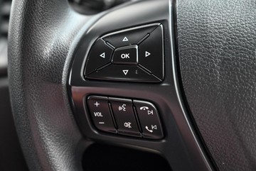 https://dvg-vehicle-assets.s3.amazonaws.com/L2345/4hog1irjo1dyv1vmr13v1ary8.jpg