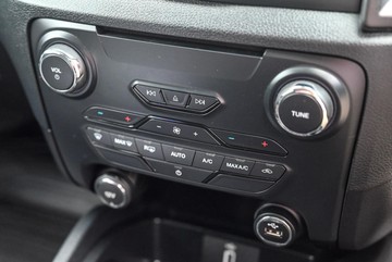 https://dvg-vehicle-assets.s3.amazonaws.com/L2345/6sum1wthlm4ks36hrzxatwph3.jpg
