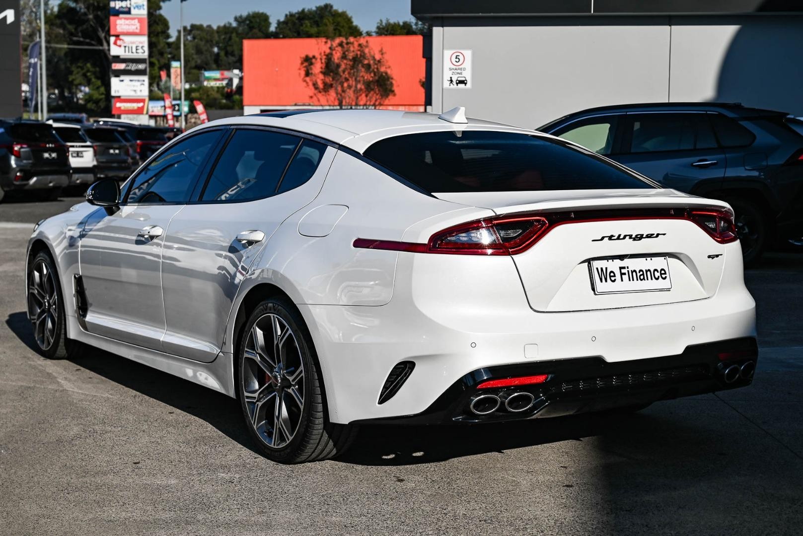 Kia Stinger image 4