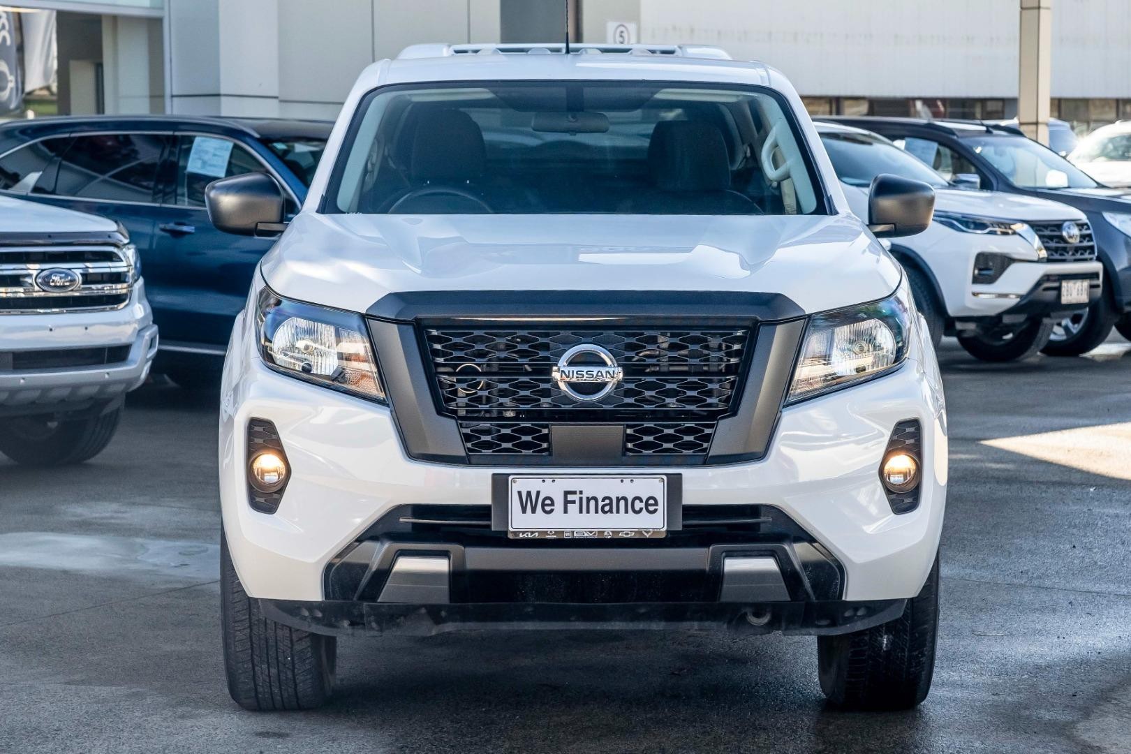 Nissan Navara image 2