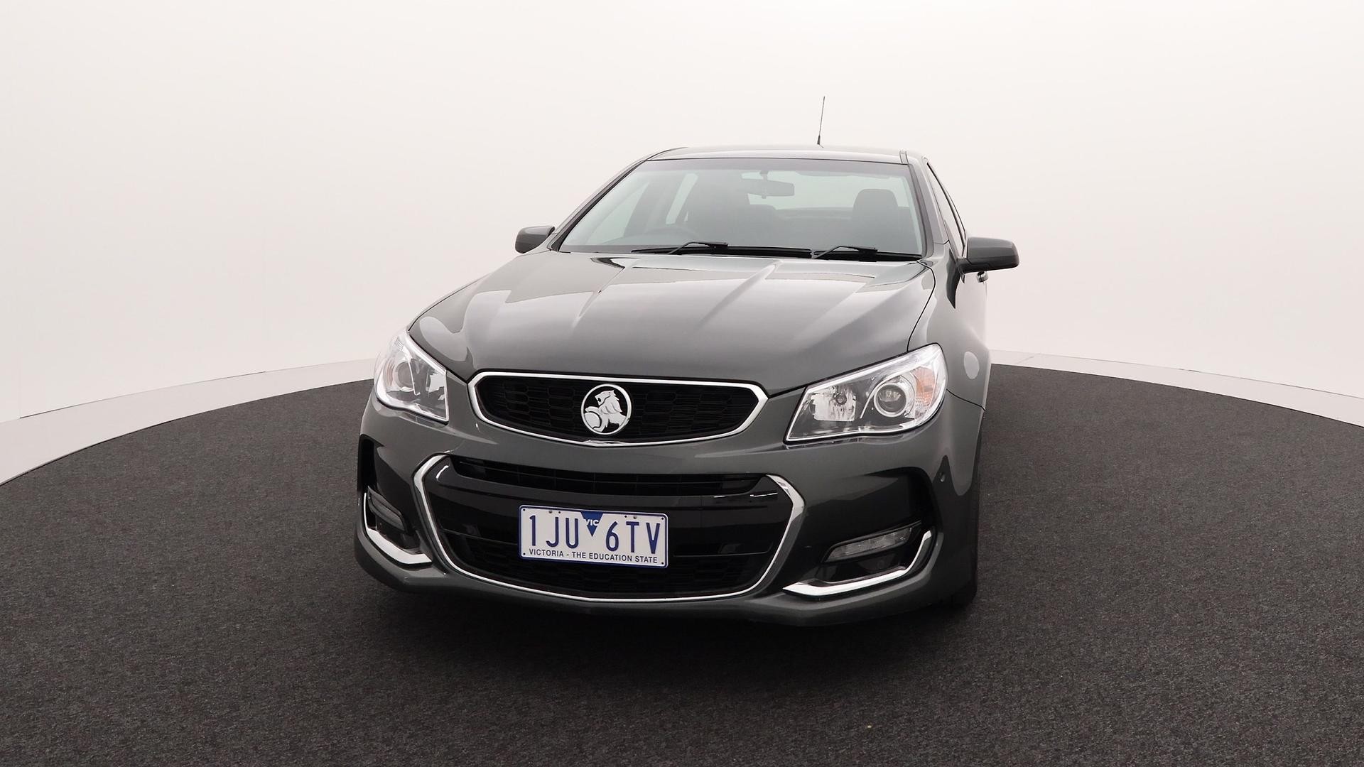 Holden Commodore image 2