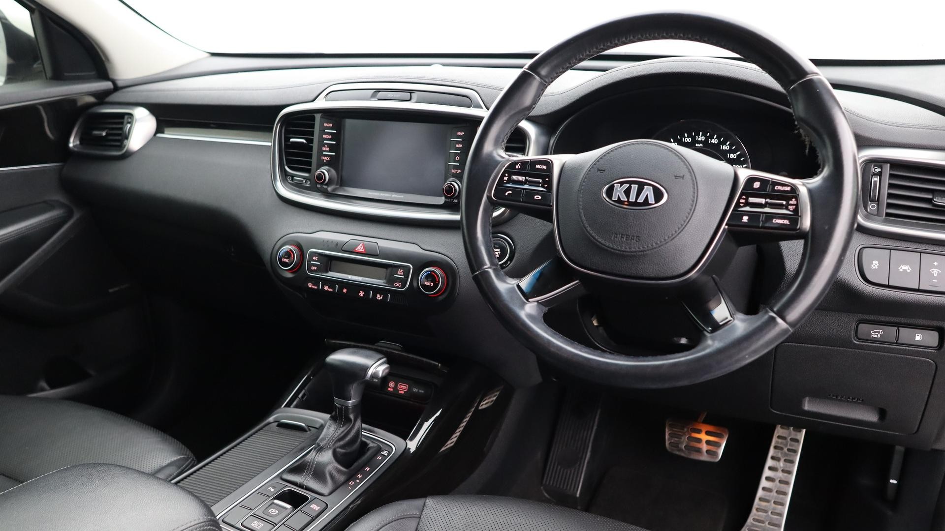 Kia Sorento image 4
