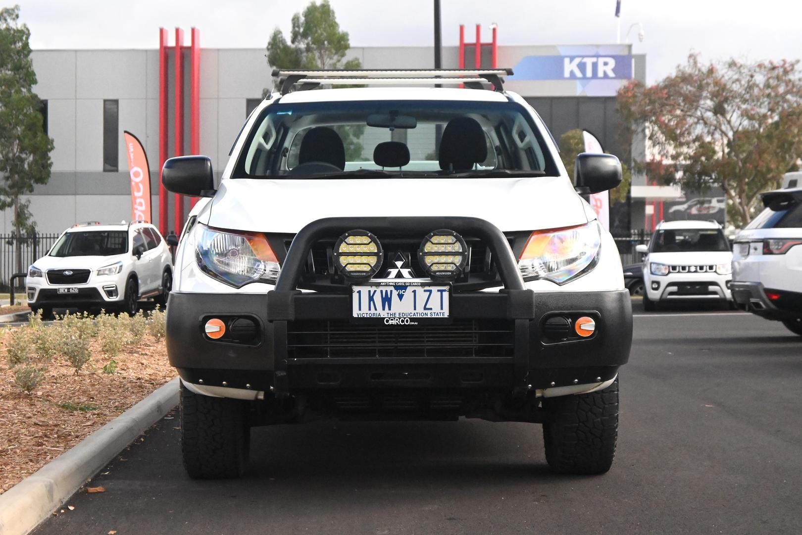 Mitsubishi Triton image 2