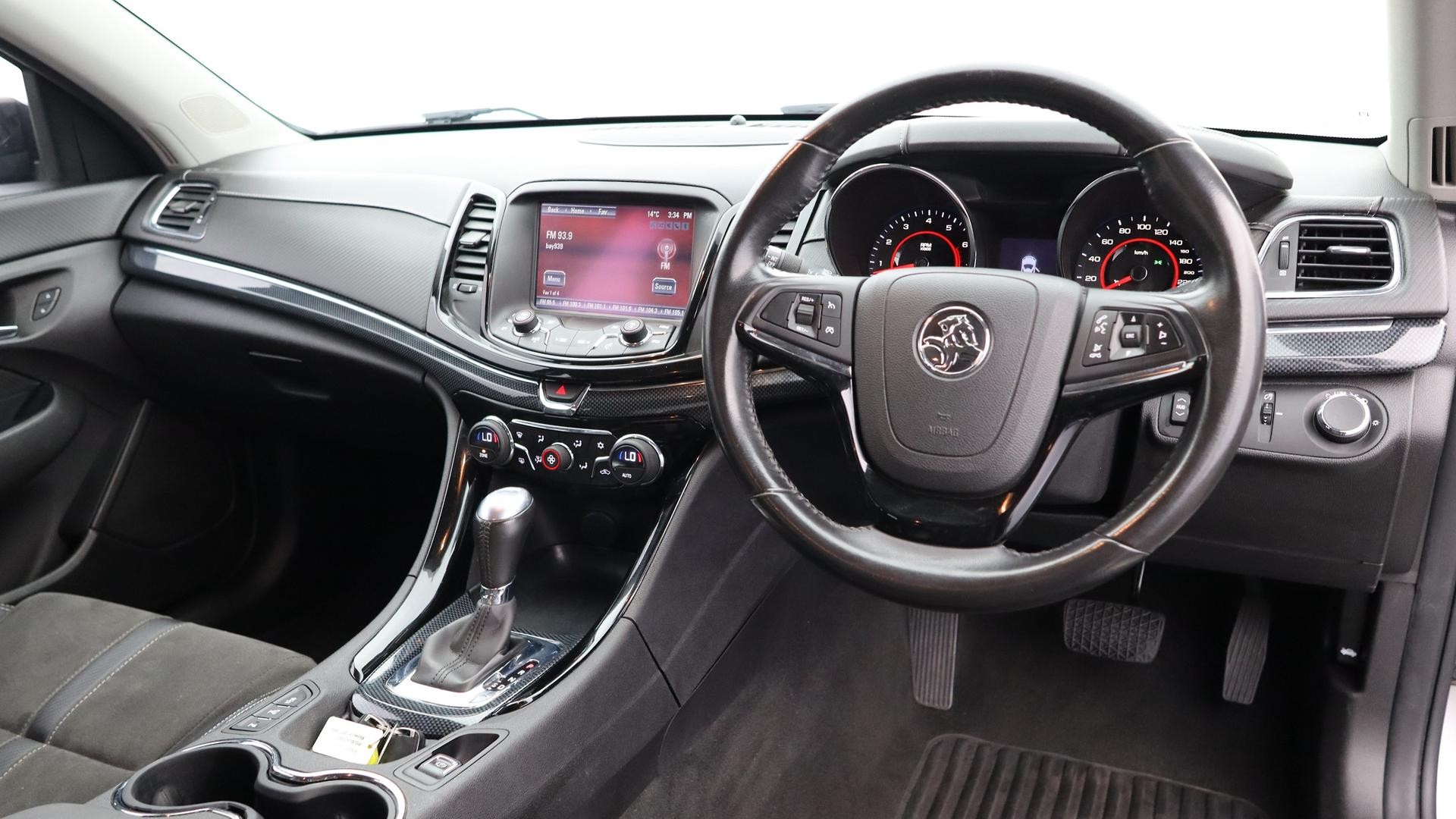 Holden Commodore image 4