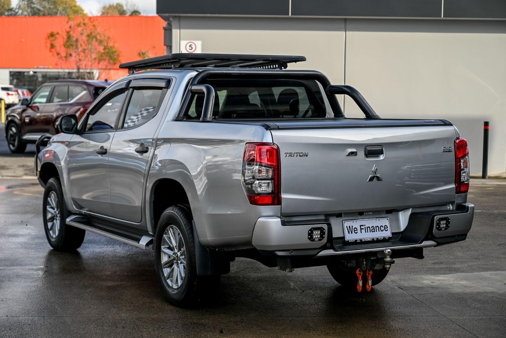 Mitsubishi Triton image 4