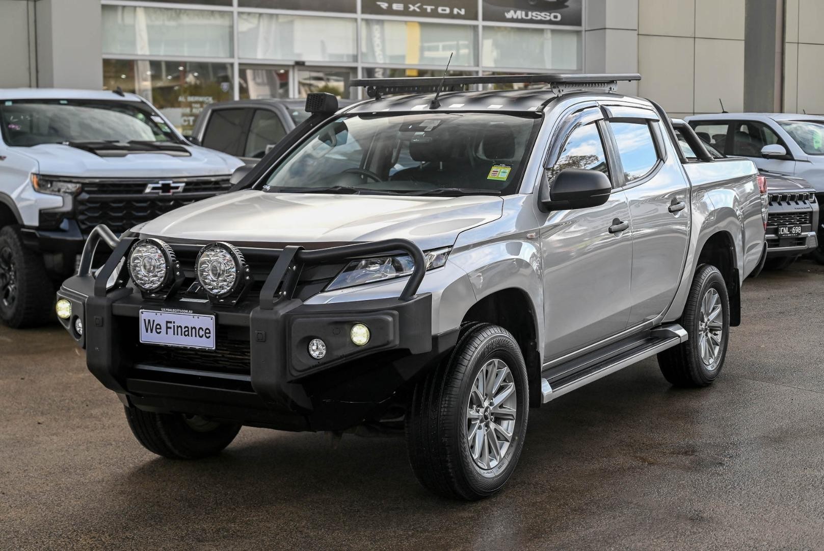 Mitsubishi Triton image 3