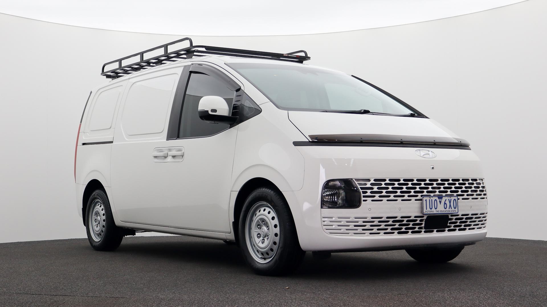 Hyundai Staria Load image 2
