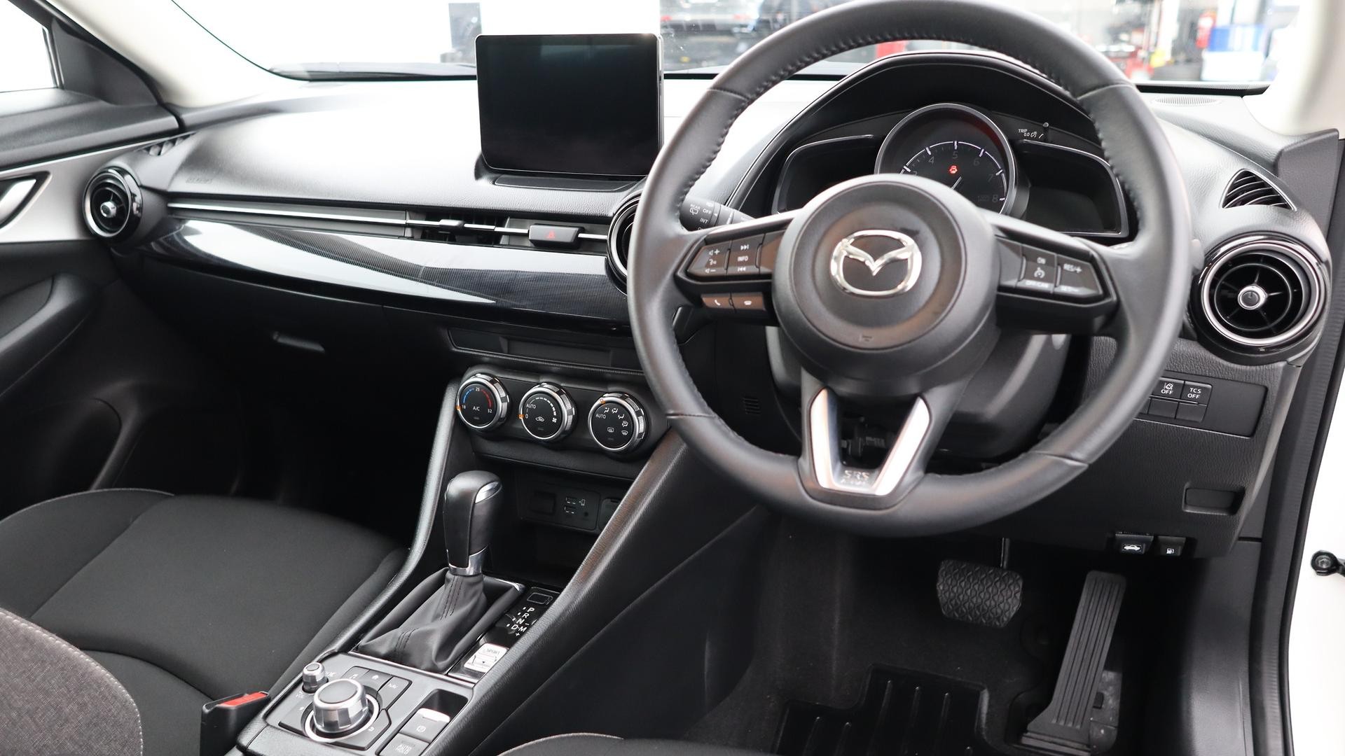 Mazda Cx-3 image 4