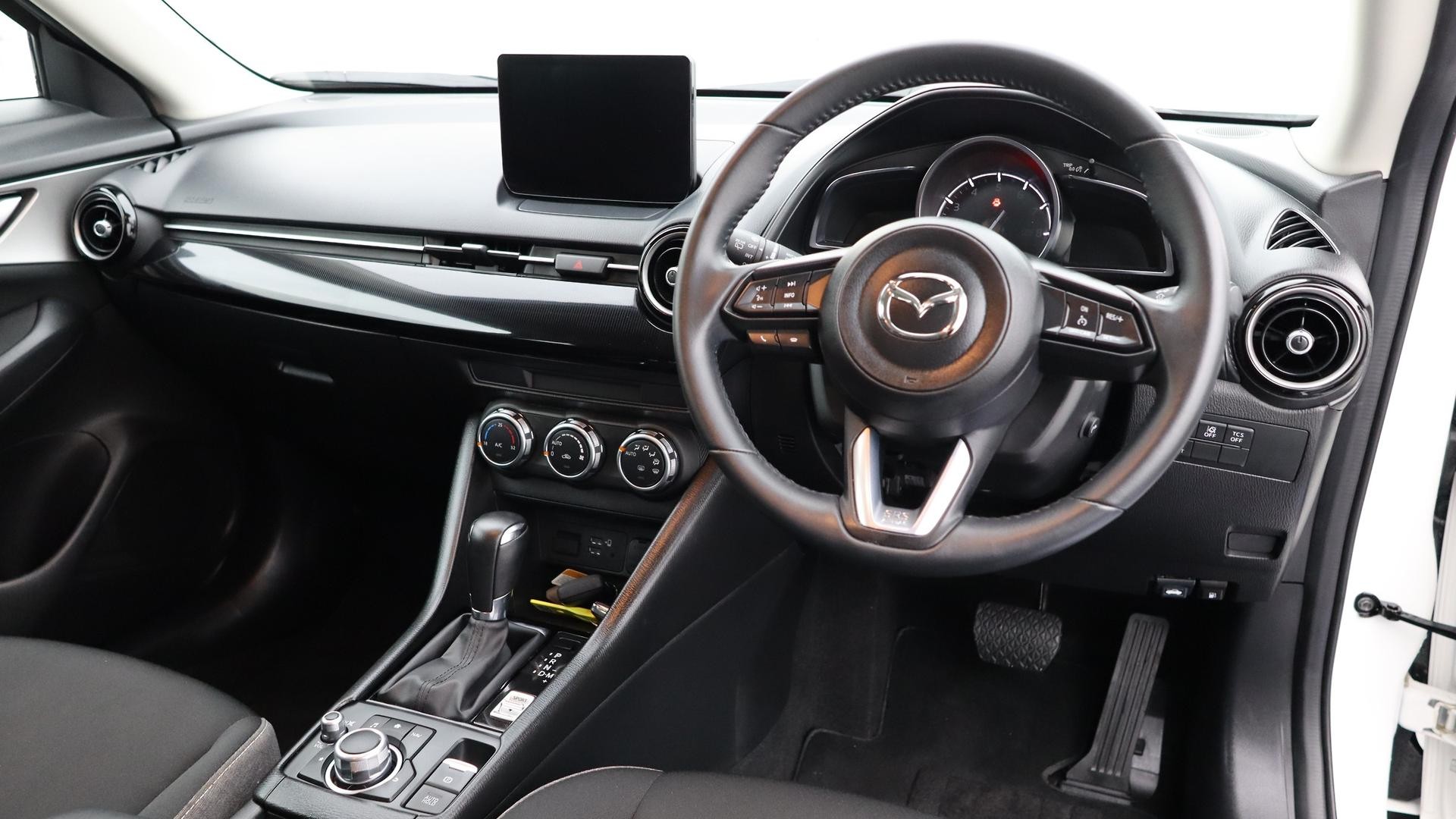 Mazda Cx-3 image 4