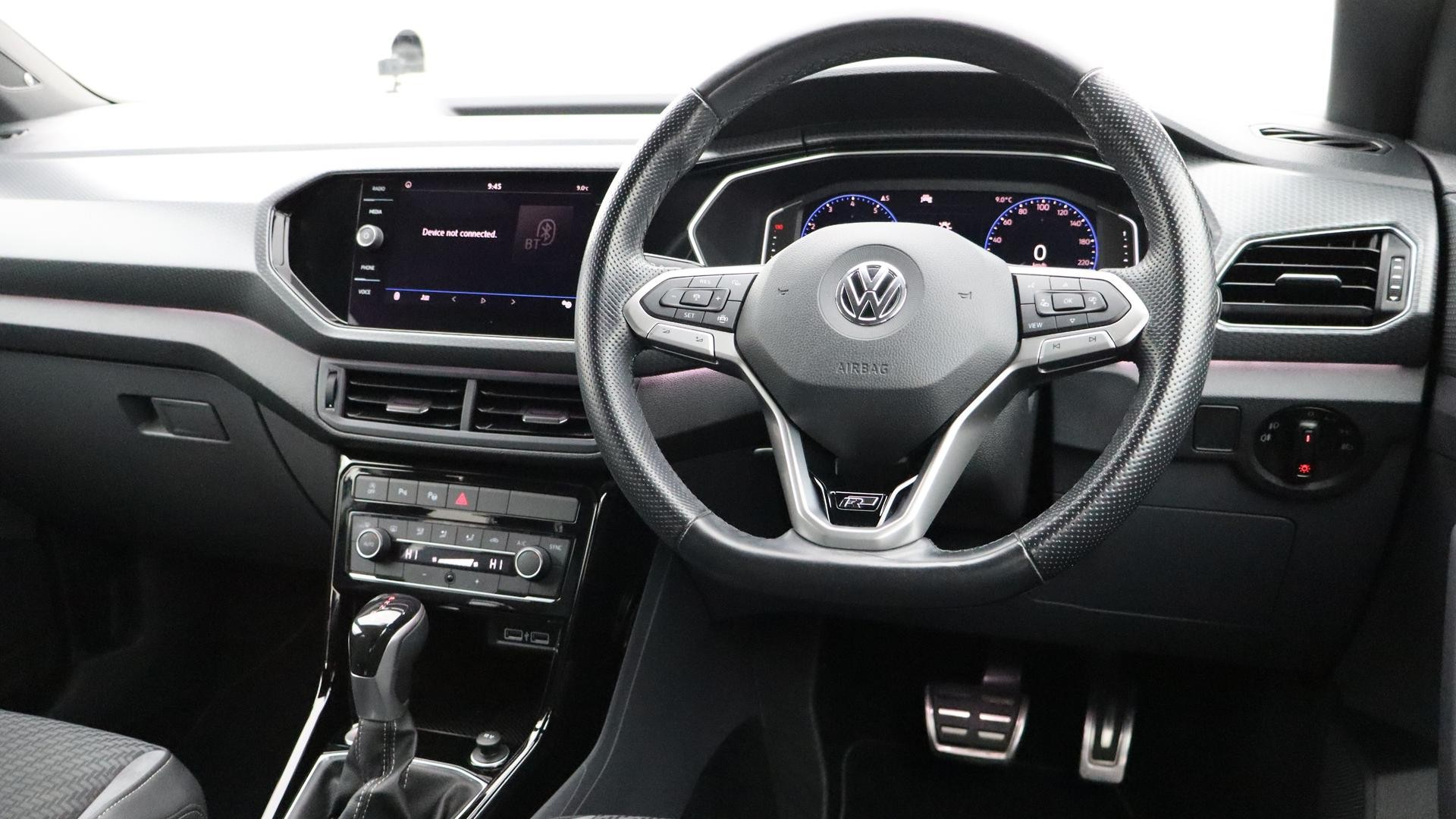 Volkswagen T-cross image 4