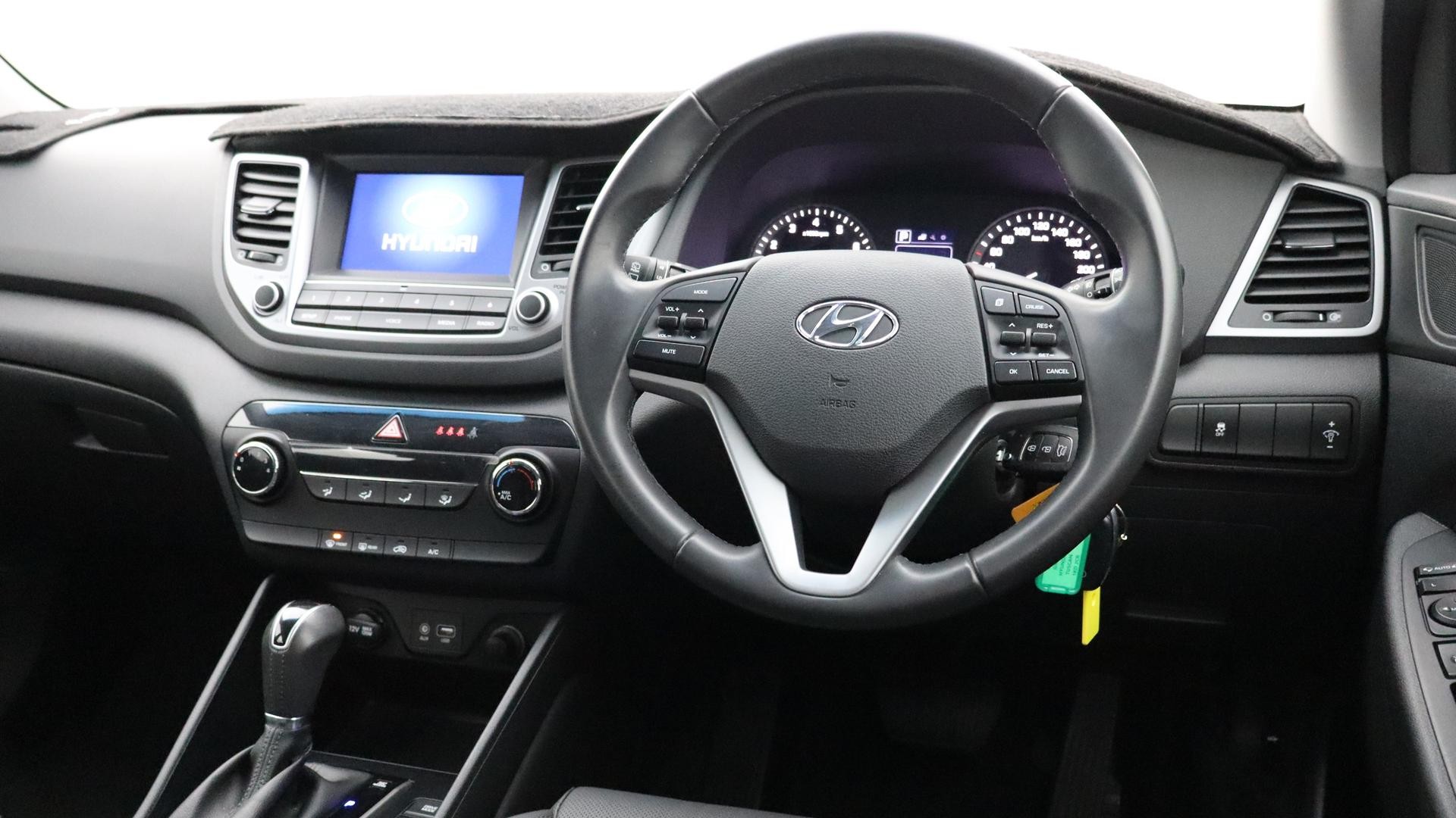 Hyundai Tucson image 4