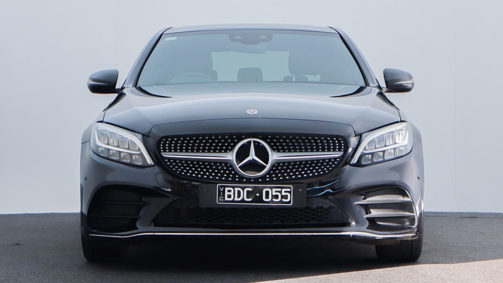 Mercedes Benz C-class image 2