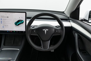 https://dvg-vehicle-assets.s3.amazonaws.com/N1024/3g715vcb54ud4cvf9g1xqz78r.jpg