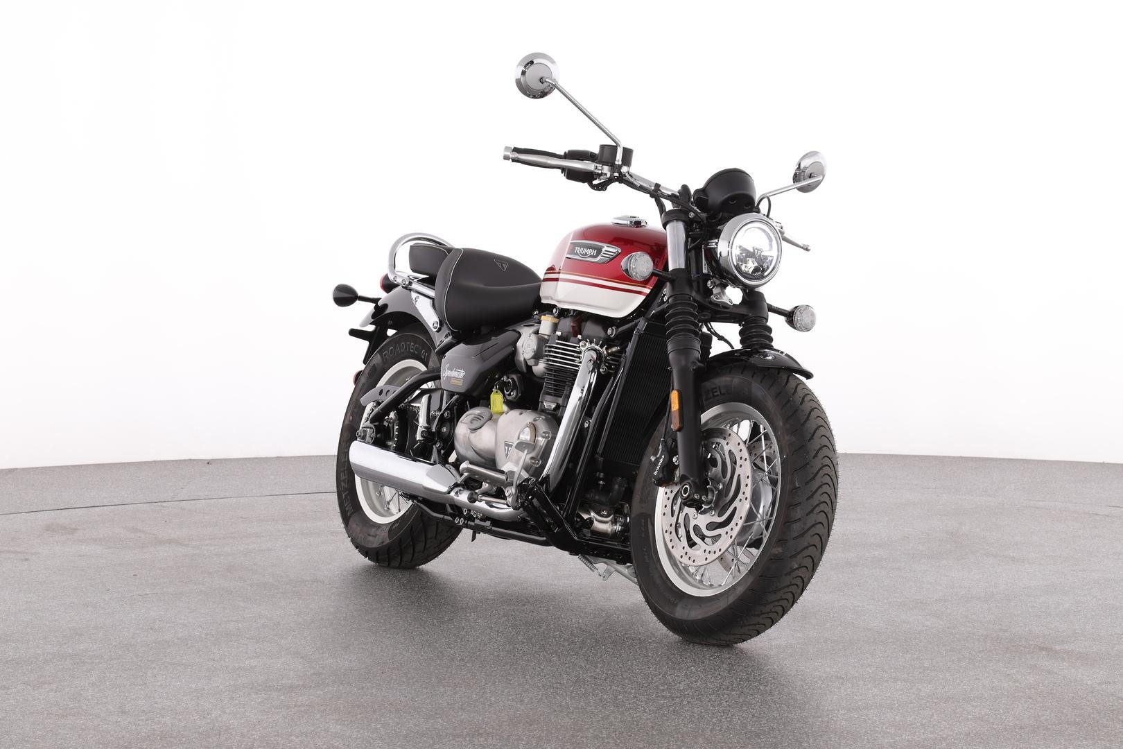 Triumph Bonneville Speedmaster image 2