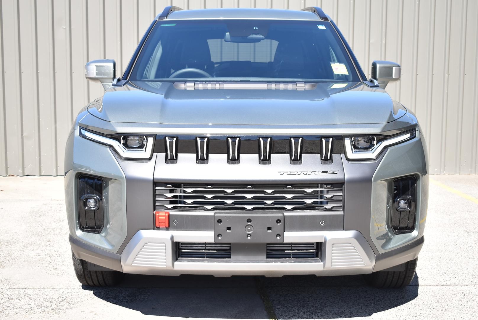 Kgm Ssangyong Torres image 2
